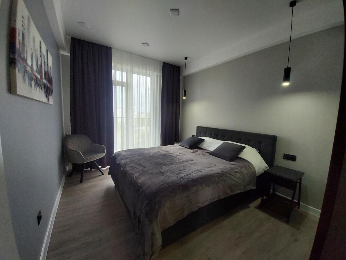 צ'יסינאו Hermes Avenue Apartments מראה חיצוני תמונה