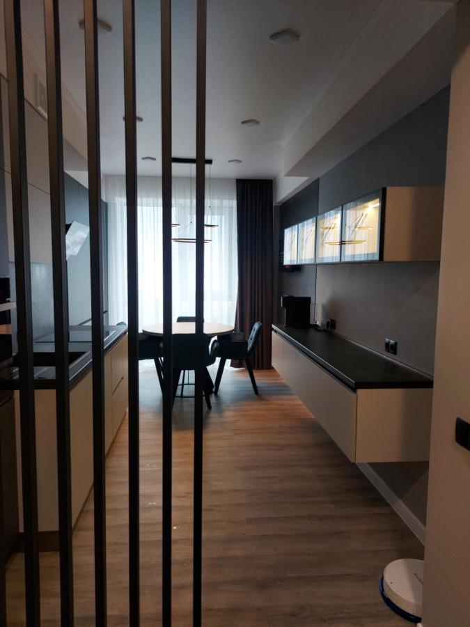 צ'יסינאו Hermes Avenue Apartments מראה חיצוני תמונה