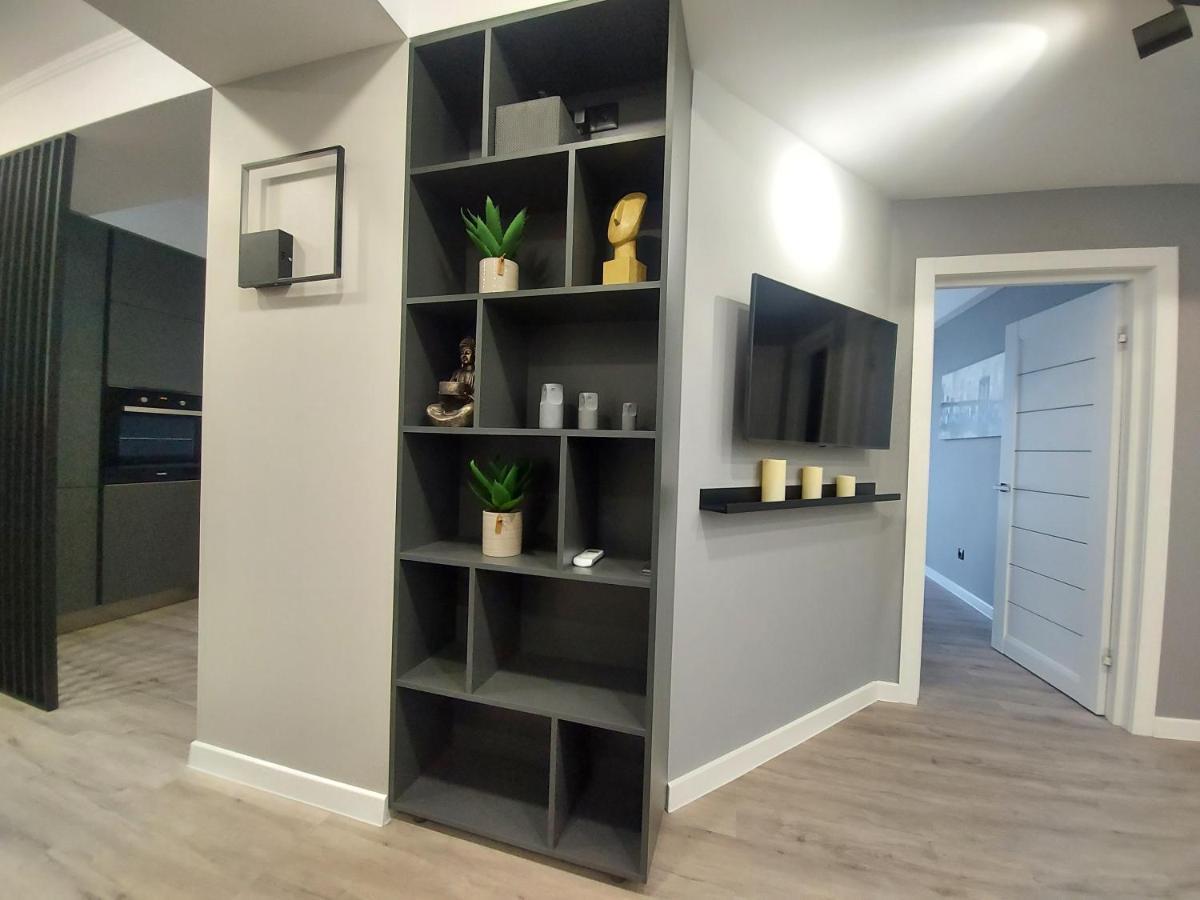 צ'יסינאו Hermes Avenue Apartments מראה חיצוני תמונה