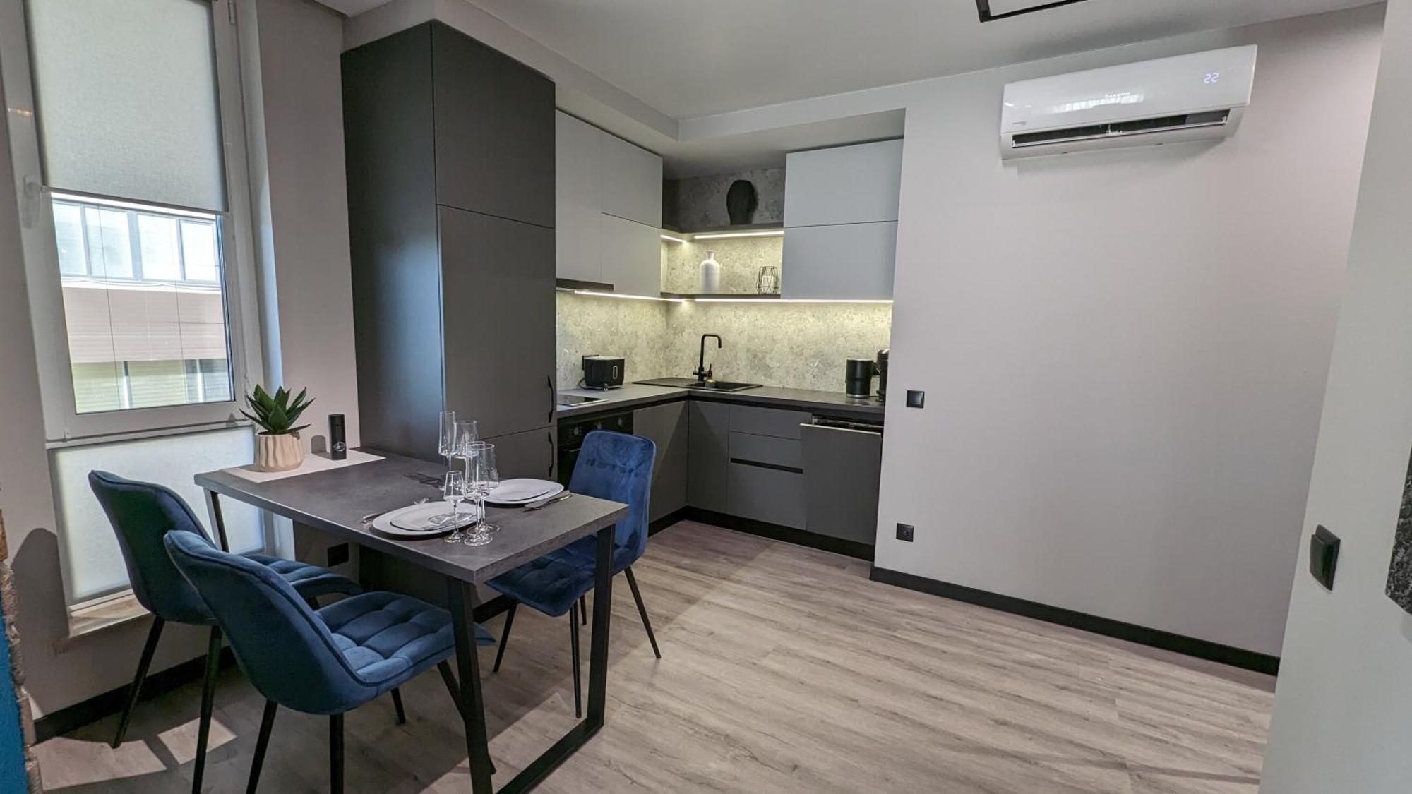 צ'יסינאו Hermes Avenue Apartments מראה חיצוני תמונה